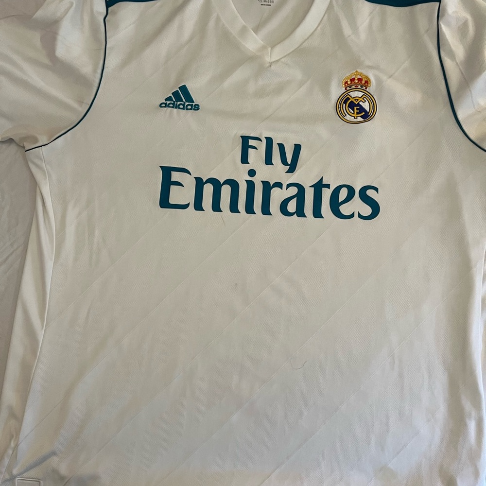 XL Real Madrid soccer jersey